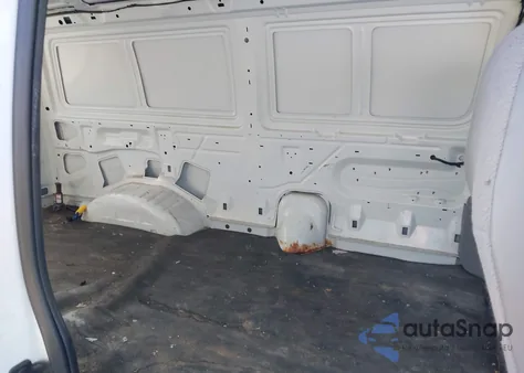 2001 Ford E-150 Commercial/Recreational from USA, damaged, VIN 1FTRE14261HA74987